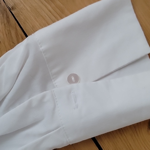 Blouse - Picture 2 of 4